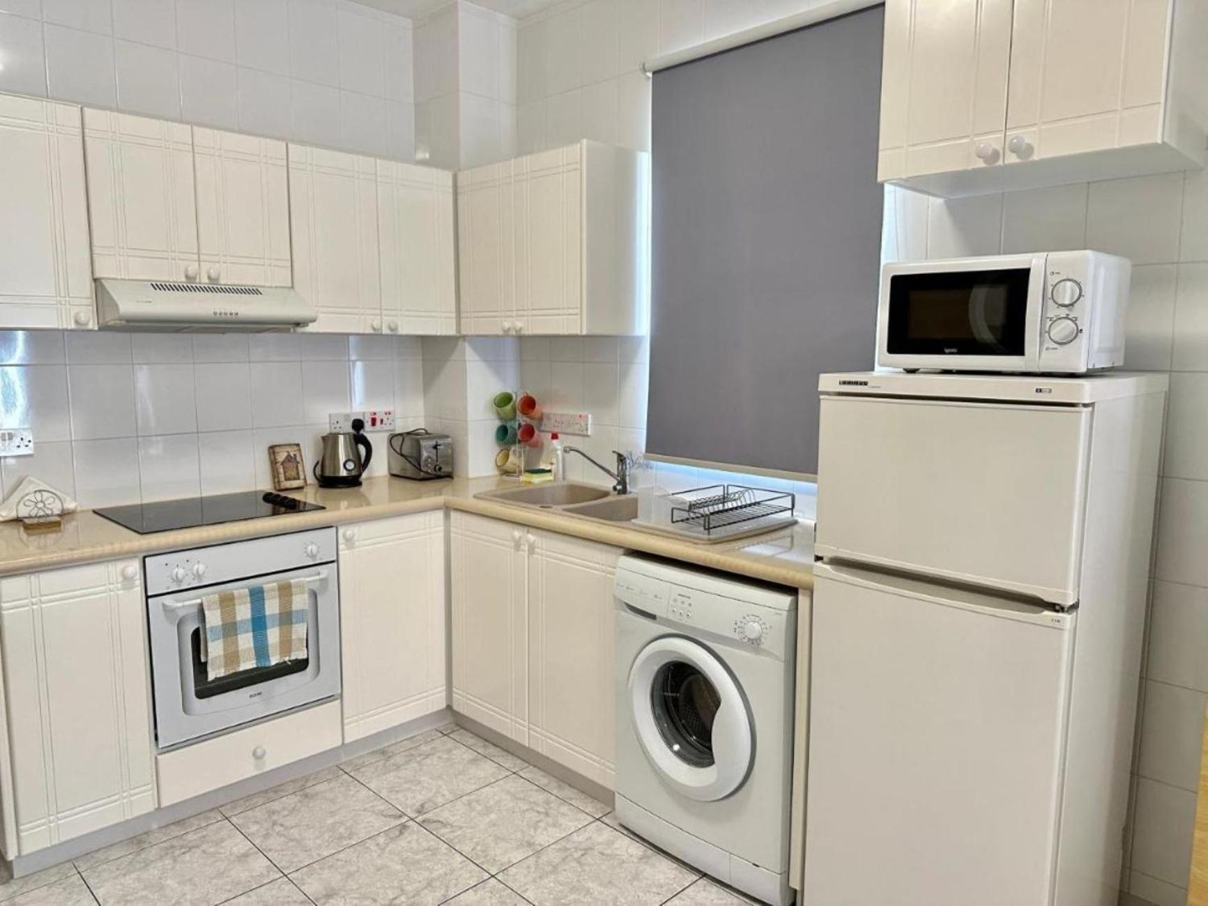H&O Danaos Sea Breeze Apartment Paphos Kültér fotó